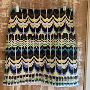 Fun patterned mini skirt with retro / 70s design
